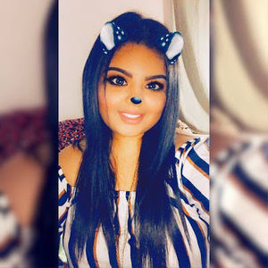 Meet your Posher, Cassandra